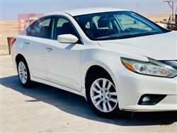 نيسان ألتيما